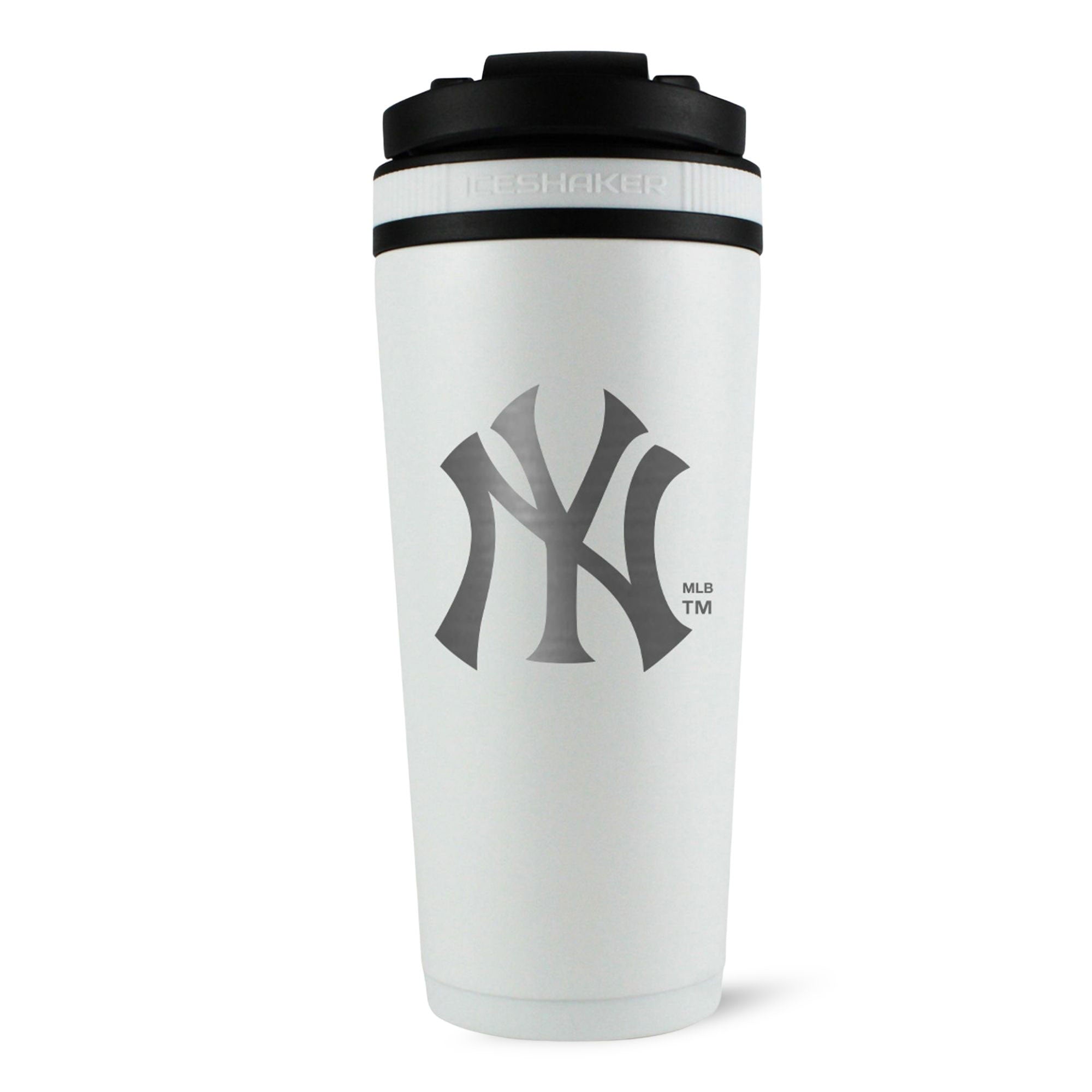 Officially Licensed New York Yankees 26oz Ice Shaker