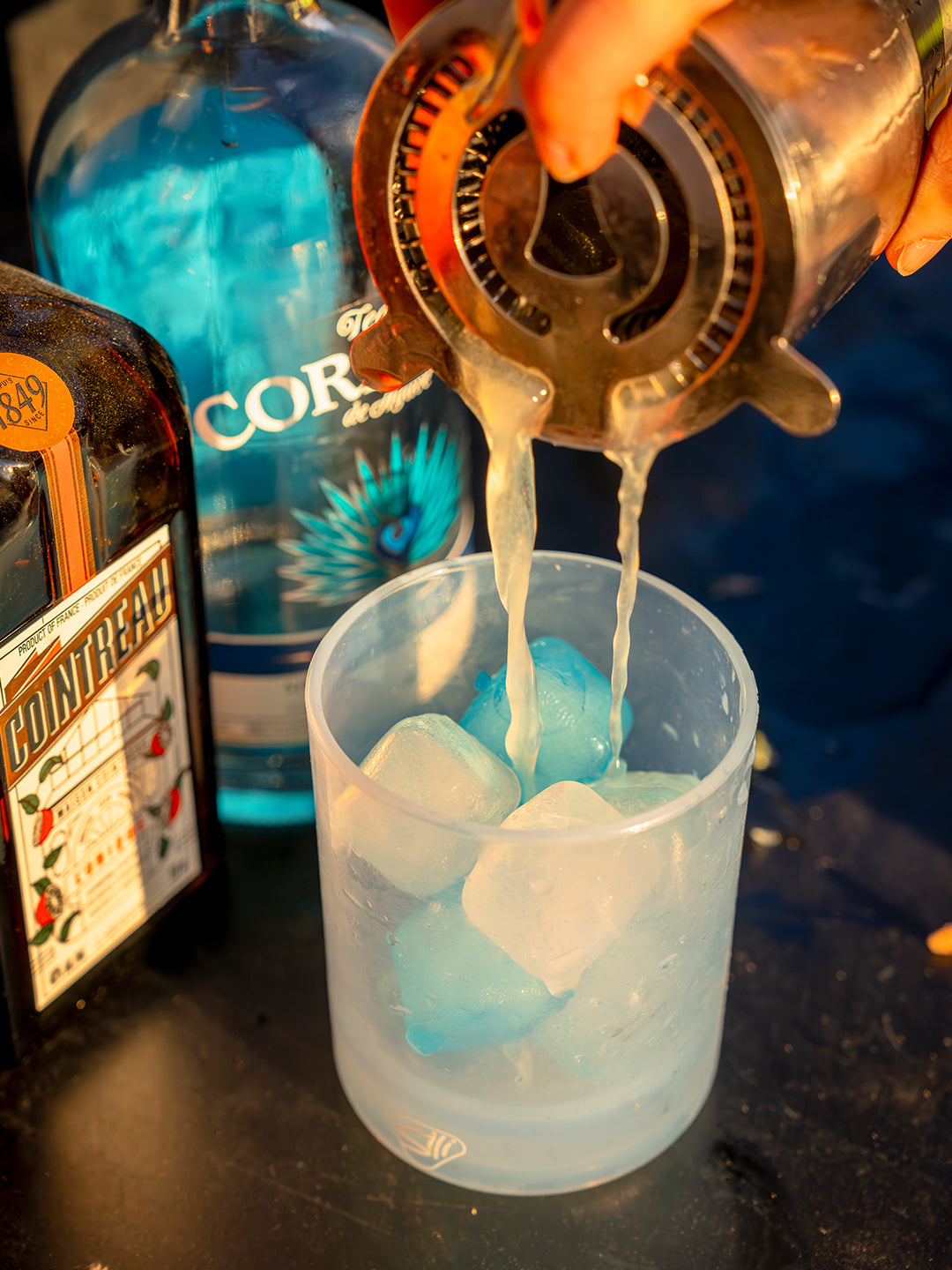 Mega Freeze | Blue Ice | 10.5lb Black Bag